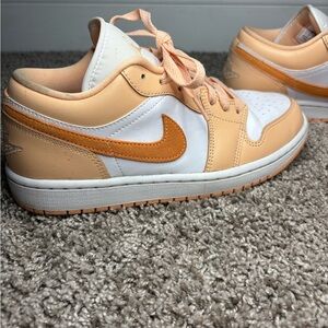 Jordan 1 Low ‘Sunset Haze’